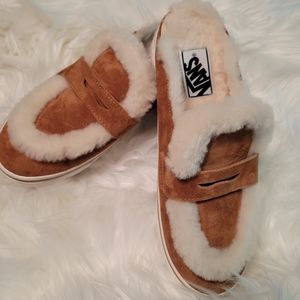 Vans womens 9.5 shearling chipmunk  Style 53 Cozy mules